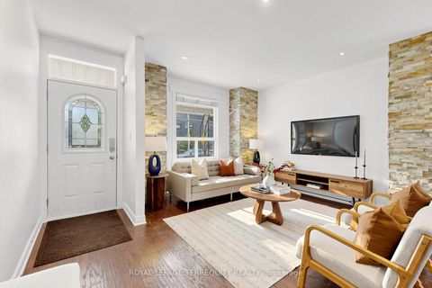 Photo 2 at 150 Osler Street, Pellam Park, Toronto