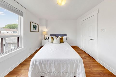 Photo 14 at 150 Osler Street, Pellam Park, Toronto