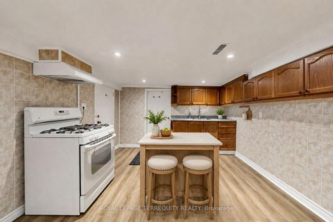 Photo 24 at 150 Osler Street, Pellam Park, Toronto