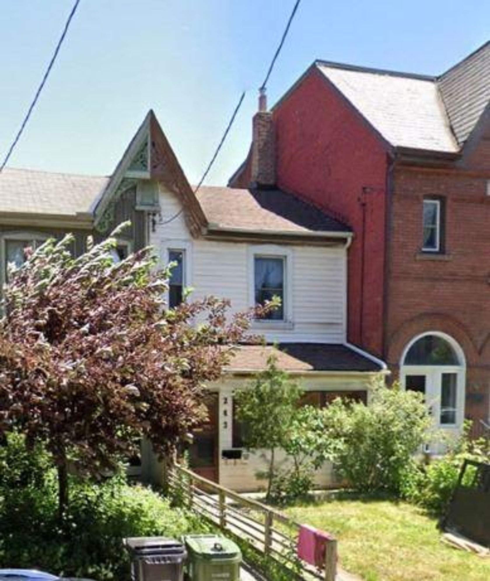 243 Lippincott Street, University, Toronto photo number 2