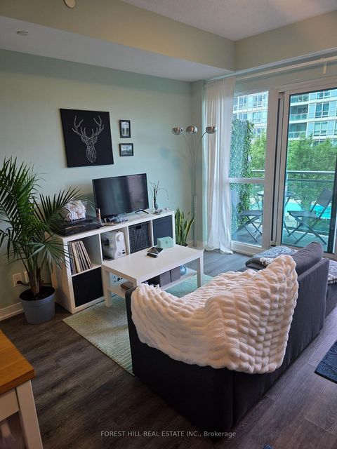 Photo 8 at 623 - 165 Legion Road N, Mimico, Toronto
