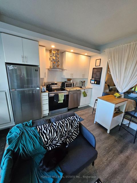 Photo 11 at 623 - 165 Legion Road N, Mimico, Toronto