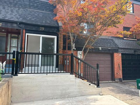 Photo 2 at 29 Cheatham Place, Malvern, Toronto