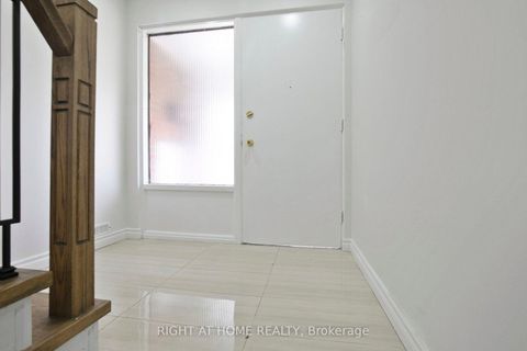 Photo 4 at 29 Cheatham Place, Malvern, Toronto