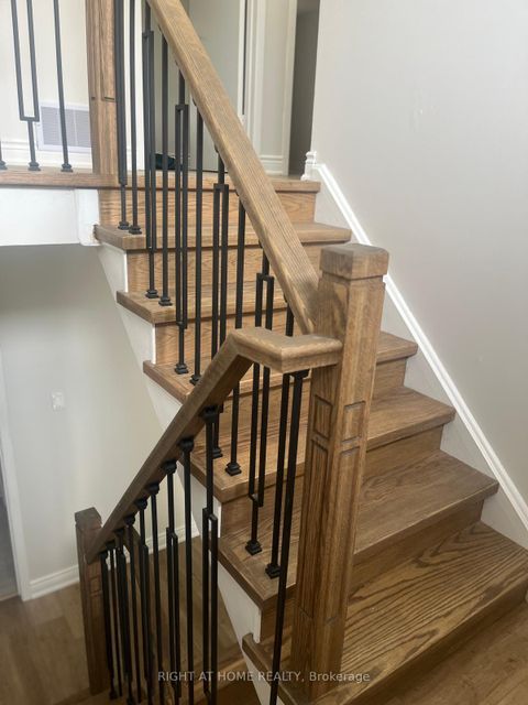 Photo 5 at 29 Cheatham Place, Malvern, Toronto
