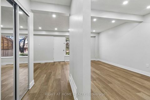 Photo 6 at 29 Cheatham Place, Malvern, Toronto