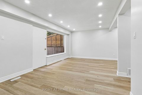 Photo 10 at 29 Cheatham Place, Malvern, Toronto