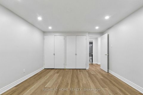 Photo 15 at 29 Cheatham Place, Malvern, Toronto