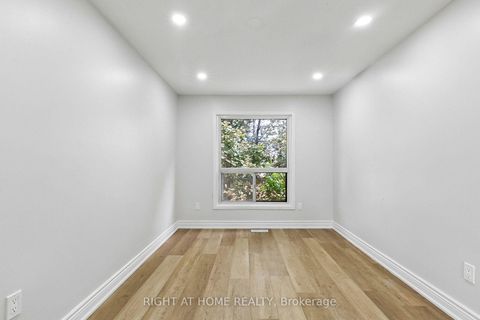 Photo 16 at 29 Cheatham Place, Malvern, Toronto