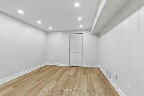 Photo 21 at 29 Cheatham Place, Malvern, Toronto