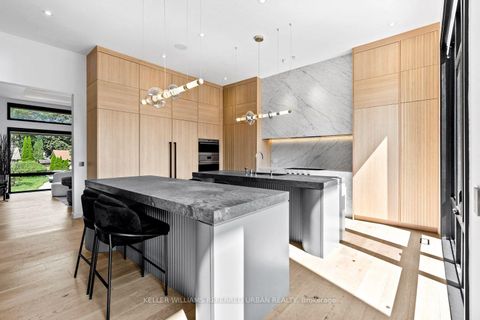 Photo 9 at 27 Berkinshaw Crescent, Don Mills, Toronto