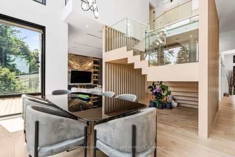 Photo 12 at 27 Berkinshaw Crescent, Don Mills, Toronto