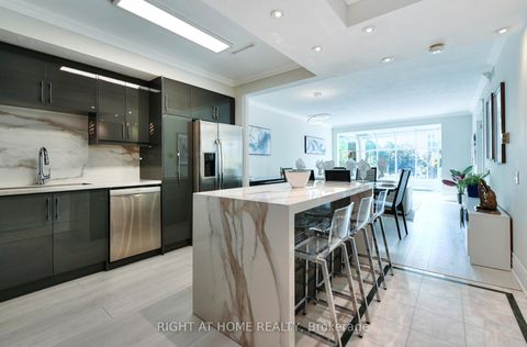 Photo 2 at 202E - 460 Queens Quay W, Waterfront Communities C1, Toronto