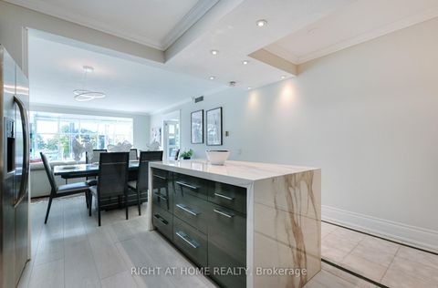 Photo 3 at 202E - 460 Queens Quay W, Waterfront Communities C1, Toronto
