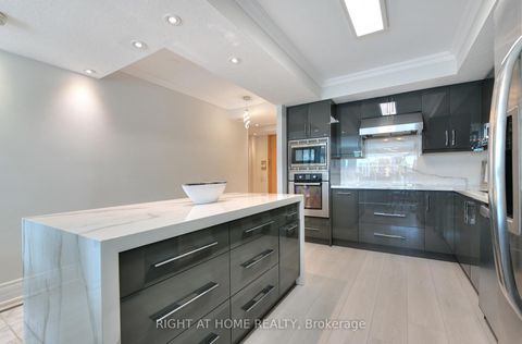 Photo 5 at 202E - 460 Queens Quay W, Waterfront Communities C1, Toronto