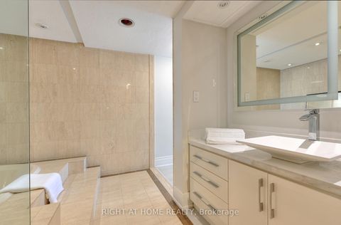 Photo 15 at 202E - 460 Queens Quay W, Waterfront Communities C1, Toronto