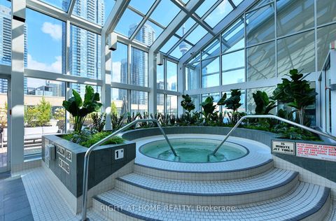 Photo 25 at 202E - 460 Queens Quay W, Waterfront Communities C1, Toronto