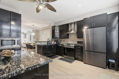 Photo 7 at 39 Lobo Mews, City Centre West, Toronto