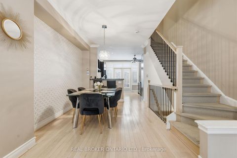Photo 10 at 39 Lobo Mews, City Centre West, Toronto