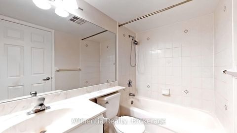 Photo 16 at 2510 - 228 Queens Quay W, Waterfront Communities C1, Toronto