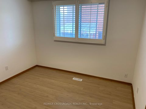 Photo 13 at 91 Bickerton Crescent, Pleasant View, Toronto