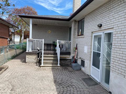Photo 21 at 91 Bickerton Crescent, Pleasant View, Toronto