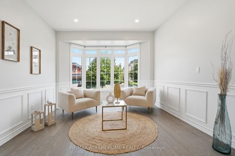 Photo 5 at 526 Mavrinac Boulevard, Bayview Northeast, Aurora