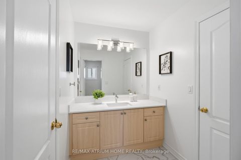 Photo 30 at 526 Mavrinac Boulevard, Bayview Northeast, Aurora