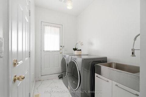Photo 31 at 526 Mavrinac Boulevard, Bayview Northeast, Aurora