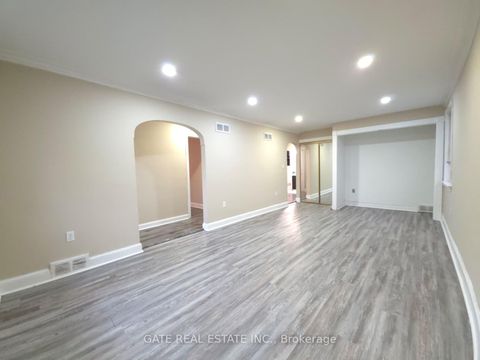 Photo 1 at 377 Ellerslie Avenue, Willowdale West, Toronto