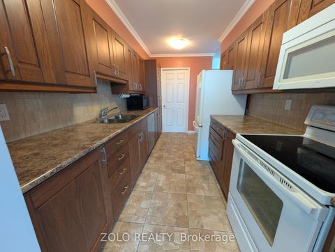Photo 8 at 805 - 3233 Eglinton Avenue E, Scarborough Village, Toronto