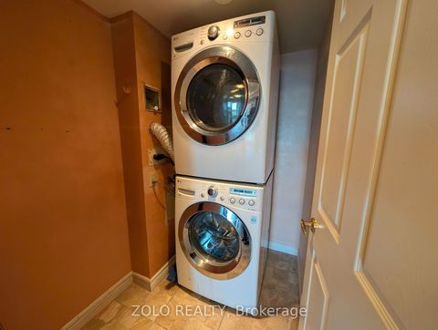 Photo 18 at 805 - 3233 Eglinton Avenue E, Scarborough Village, Toronto