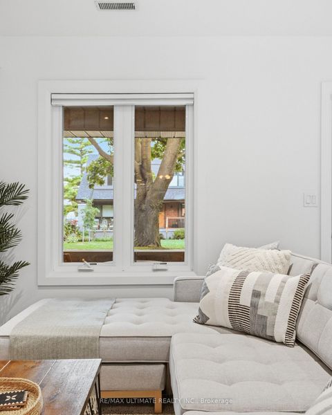 Photo 4 at 305 Winona Drive, Oakwood Village, Toronto