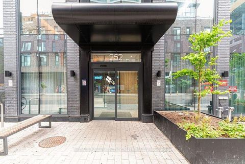 Photo 2 at 612 - 252 Church Street, Yonge Corridor, Toronto