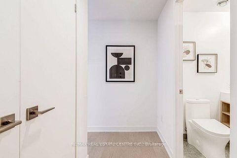 Photo 4 at 612 - 252 Church Street, Yonge Corridor, Toronto