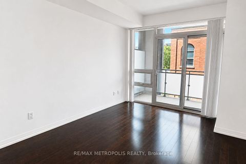 Photo 8 at 520 - 460 Adelaide Street E, Moss Park, Toronto
