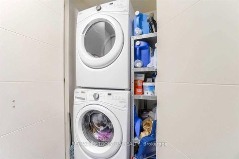 Photo 24 at 520 - 460 Adelaide Street E, Moss Park, Toronto