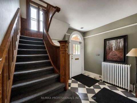 Photo 5 at 284 Indian Road, Swansea, Toronto