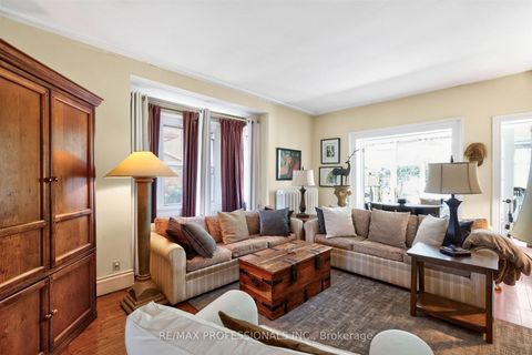 Photo 9 at 284 Indian Road, Swansea, Toronto