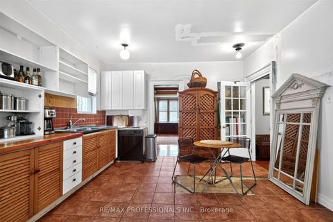 Photo 13 at 284 Indian Road, Swansea, Toronto