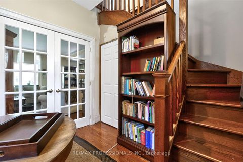 Photo 18 at 284 Indian Road, Swansea, Toronto