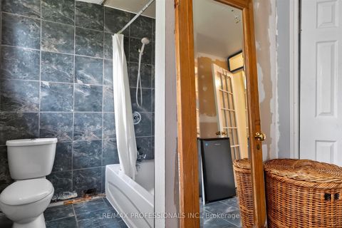 Photo 22 at 284 Indian Road, Swansea, Toronto