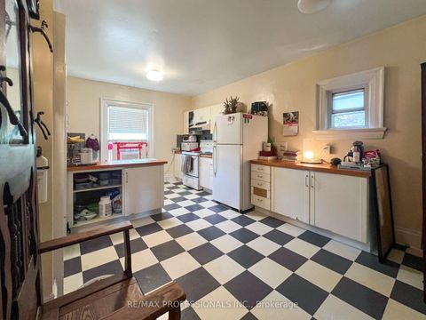 Photo 27 at 284 Indian Road, Swansea, Toronto