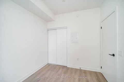 Photo 11 at 1111 - 117 Broadway Avenue, Mount Pleasant West, Toronto