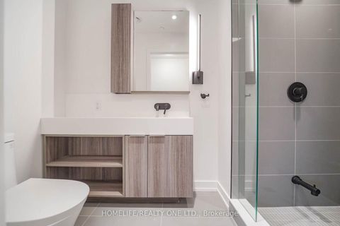 Photo 12 at 1111 - 117 Broadway Avenue, Mount Pleasant West, Toronto