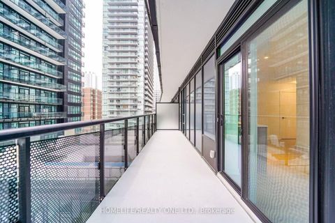 Photo 15 at 1111 - 117 Broadway Avenue, Mount Pleasant West, Toronto