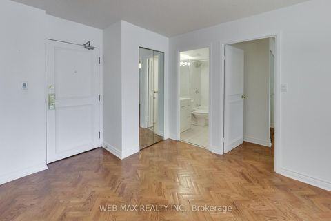 Photo 2 at 1808 - 25 Grenville Street, Bay Street Corridor, Toronto