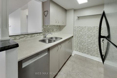 Photo 5 at 1808 - 25 Grenville Street, Bay Street Corridor, Toronto