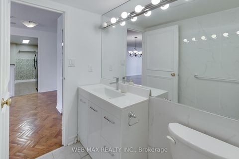 Photo 10 at 1808 - 25 Grenville Street, Bay Street Corridor, Toronto