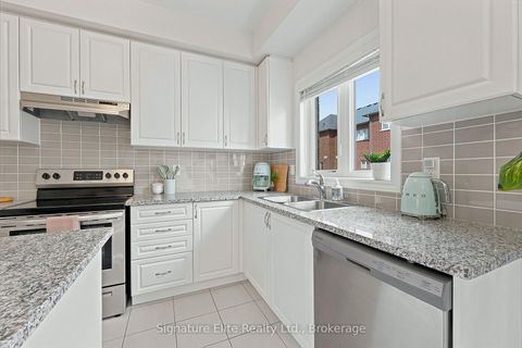 Photo 11 at 114 Gordon Circle, College Manor, Newmarket